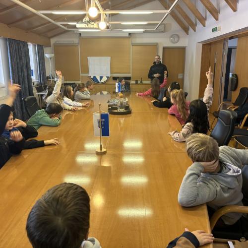 Besuch_Gemeindeamt_3a_3b_2025