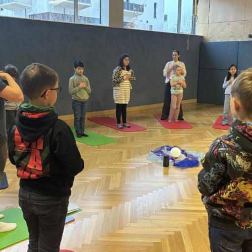 Yoga_3a_4a_2025
