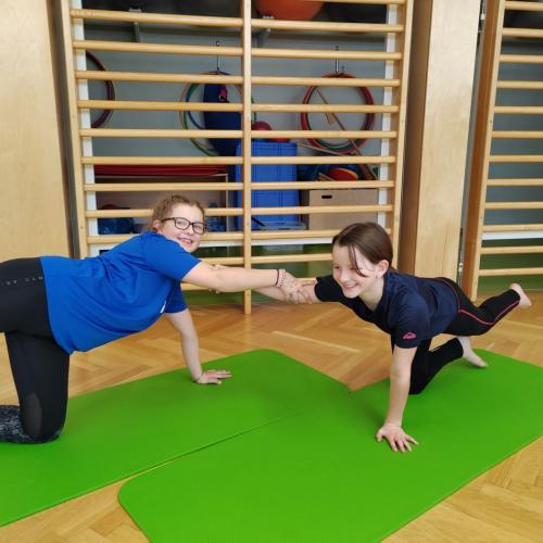 Yoga_3a_4a_2025