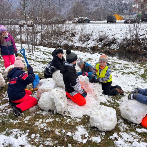 Spiele_im_Schnee_4a_2025