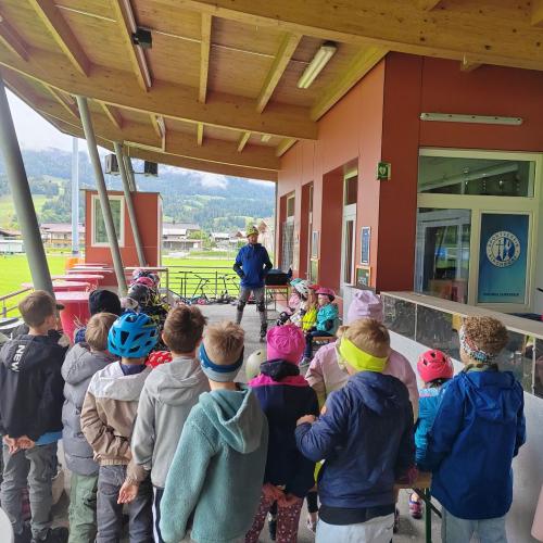 Sicher_Fortbewegen_2b_1_2026