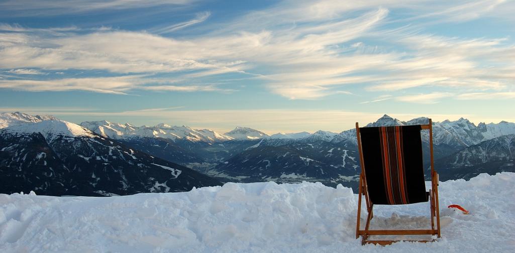 Nordkette im Winter Ein Stuhl im Schnee auf der Nordkette